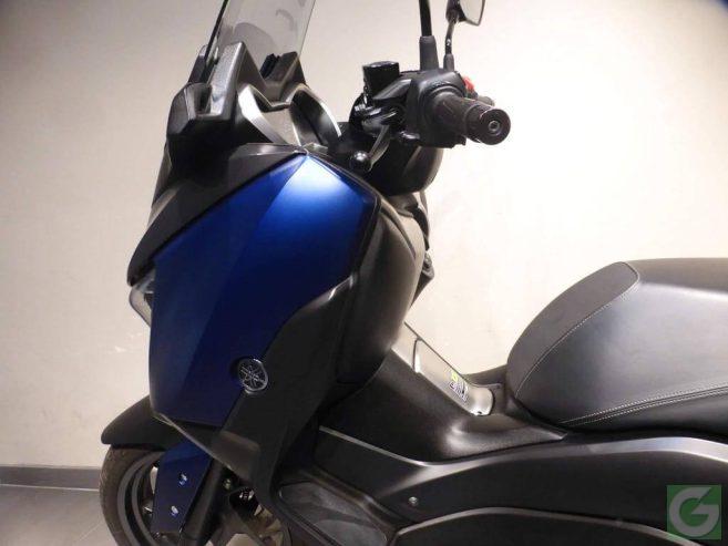 Yamaha XMAX 125